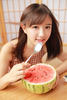 亚洲人午夜射精精品日韩